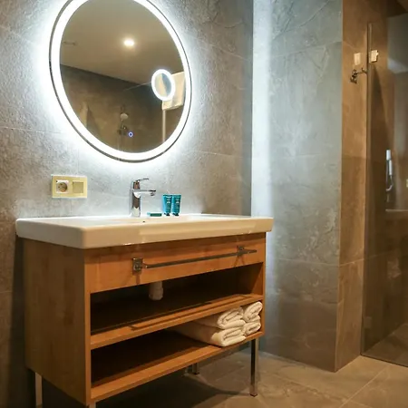 Hotel Mazurski Raj - Hotel, Marina&spa 4*