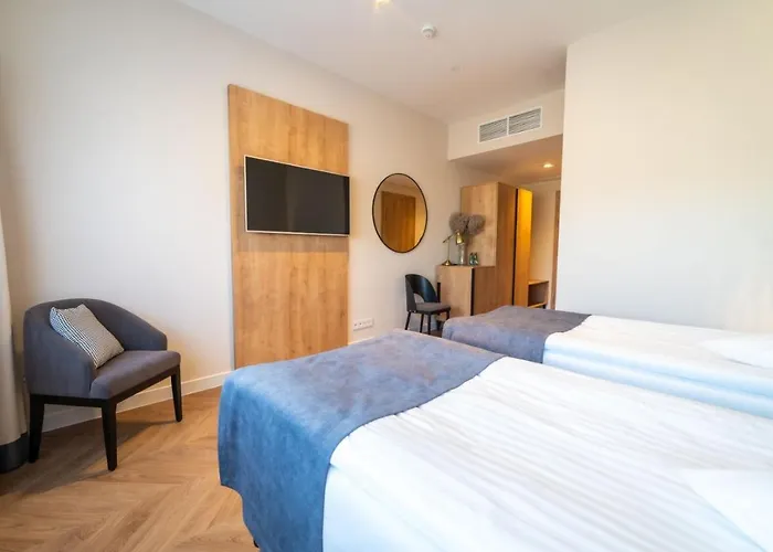 Hotel Mazurski Raj - Hotel, Marina&spa